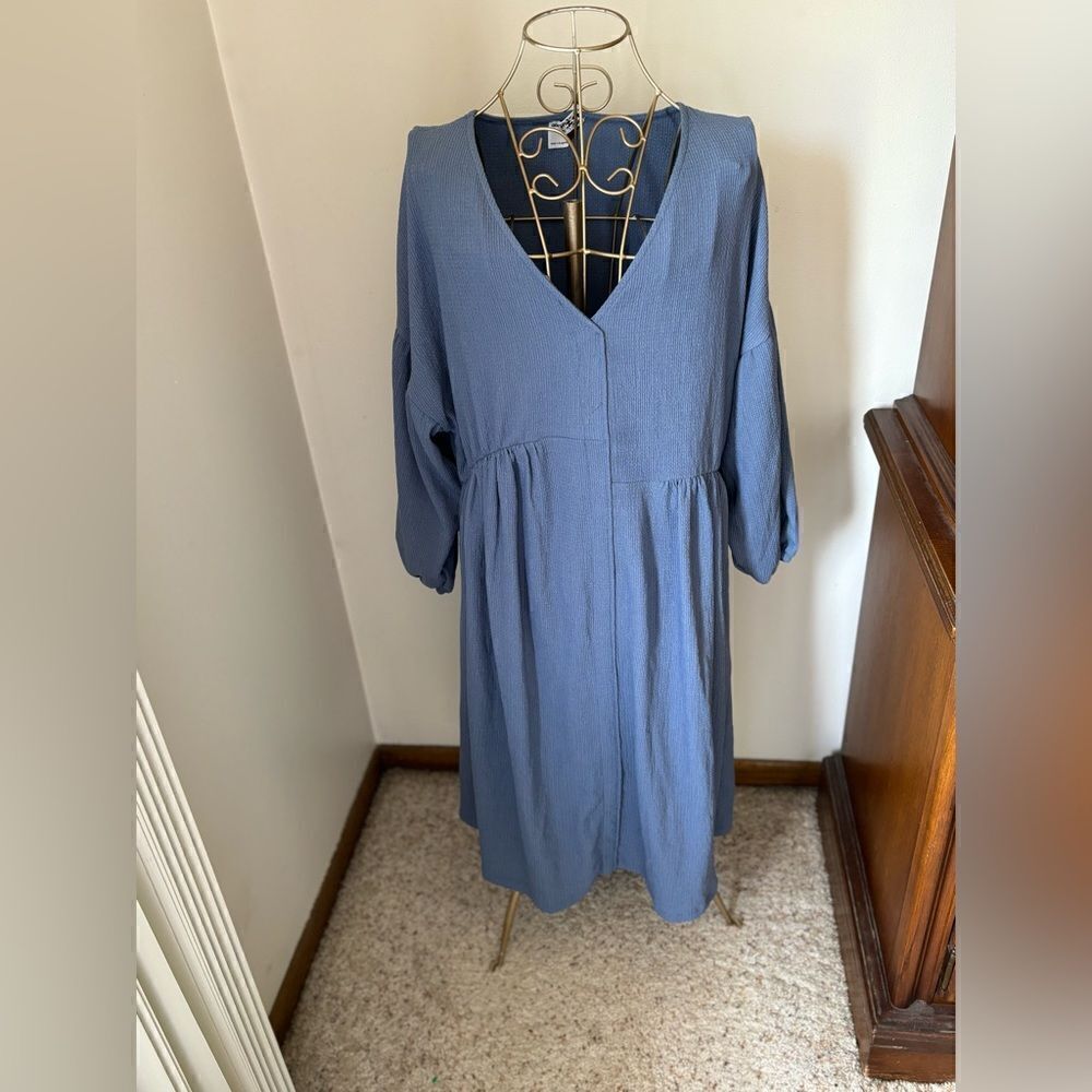 ASOS DESIGN Petite Blue Textured V Neck Dress Long Sleeve Size 2 Oversized